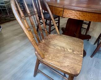 Antique Arts & Crafts Oak Table and 4 Oak Chairs $250.00
