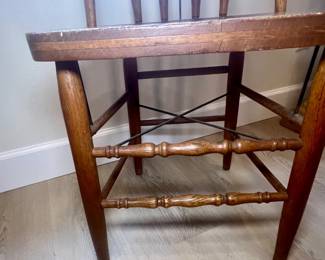 Antique Arts & Crafts Oak Table and 4 Oak Chairs $250.00