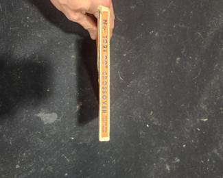 Lionel No. 1021 90° Crossover Track (1949-1954) in original Lionel factory box. Postwar O Gauge accessory used to create intersecting track layouts. Estate fresh and collector owned. Excellent condition with original packaging. $75 plus actual shipping cost or local pickup available.