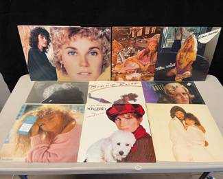 Female Vocalists Including Barbara Streisand Bonnie Raitt Kim Carnes Others