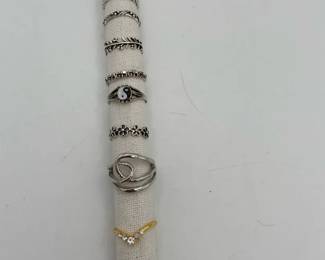 Rings Of Silver and Gold Tone w Motifs Of Elephtants Leaves Links Flowers Etc