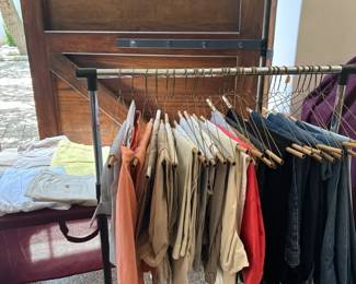 Ladies Shorts Skirts  Pants  Sz 14  14 P