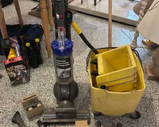 Dyson Vacuum  Mop Bucket