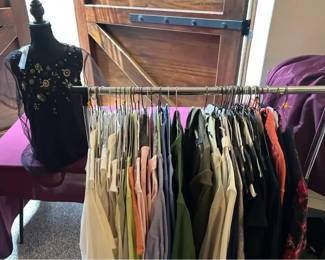 Womens Designer Clothing  Size XL