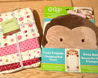 Lot 33: Carters Receiving Blankets and Changing Pad Cover - New
