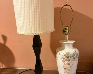 Lot 54: 2 Decorative Lamps
