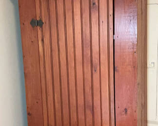 Lot 160: Rustic Five Shelf Cabinet