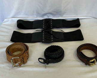 Lot 158: Assorted belts and waist cinchers