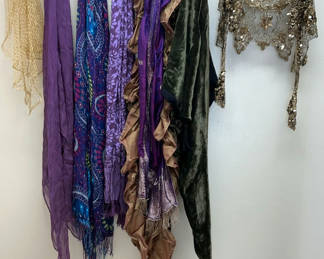 Lot 186: Assorted scarves and shawls
