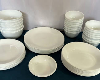 Lot 114: Corelle Vitrelle Dishes