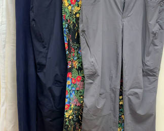 Lot 184: Ladies Pants