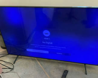 Lot 10: 5’ Samsung Flat Screen Tv