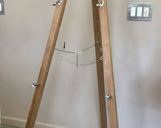 Lot 147: Homemade Easel