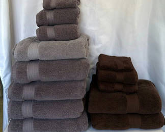 Lot 150: Bath And Hand Towels