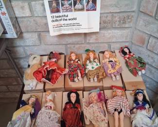 Arco Gas Dolls of the World 1970s