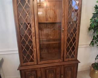 1970s China Cabinet 2 piece