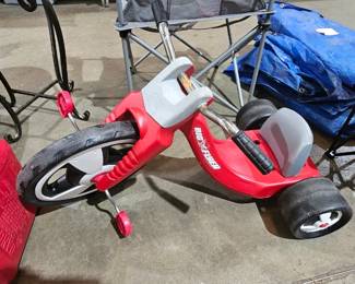 RADIO FLYER BIG WHEEL RIDE ON TOY