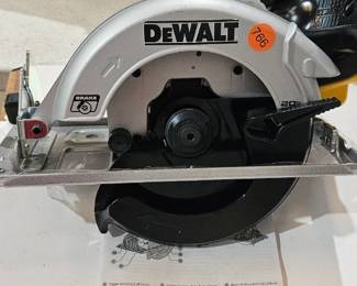 DEWALT SAW