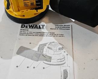 DEWALT SANDER