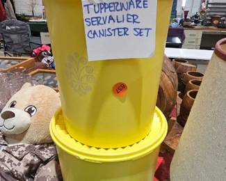 TUPPERWARE