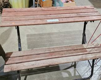 VINTAGE PICNIC TABLE