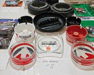 ASH TRAY LOT