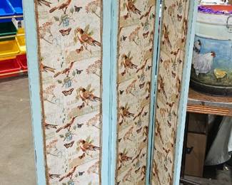 PRIVACY SCREEN