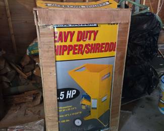 Heavy Duty 5.5 HP ChipperShredder NIB