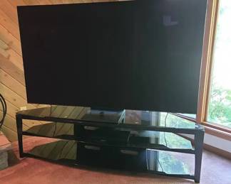 Samsung 77 Smart TV WStand