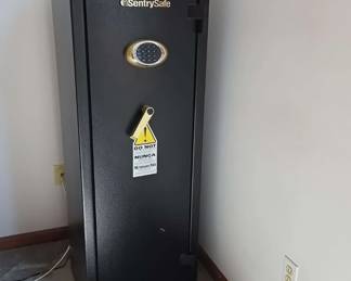SentrySafe Gun Safe Model GM 1055E