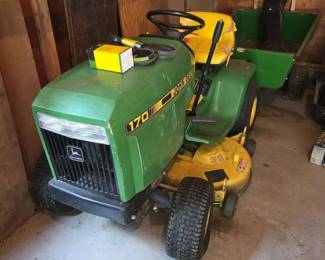John Deere 170 38 Deck Lawn Tractor W10 Cart