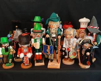 Large Lot Of Steinbach Handcrafted Nutcrackers Germany