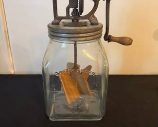 Dazey hand crank butter churn No. 40