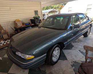 1992 Pontiac Bonneville SE