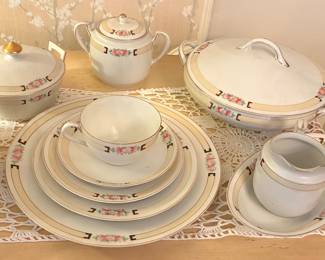 Nippon 98 piece set of beautiful China, in great condition!