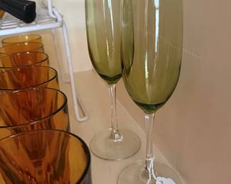 Libbey Vina Olive Green flutes