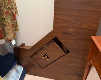 Desk options