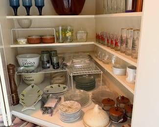 Variety of kitchen items
