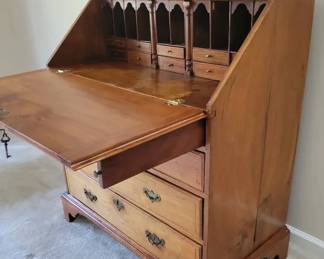 003 SlantFront Writing Desk