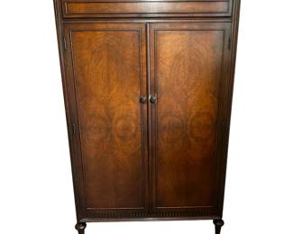 Cedar Lined Chifforobe