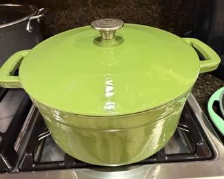 Iron pot
