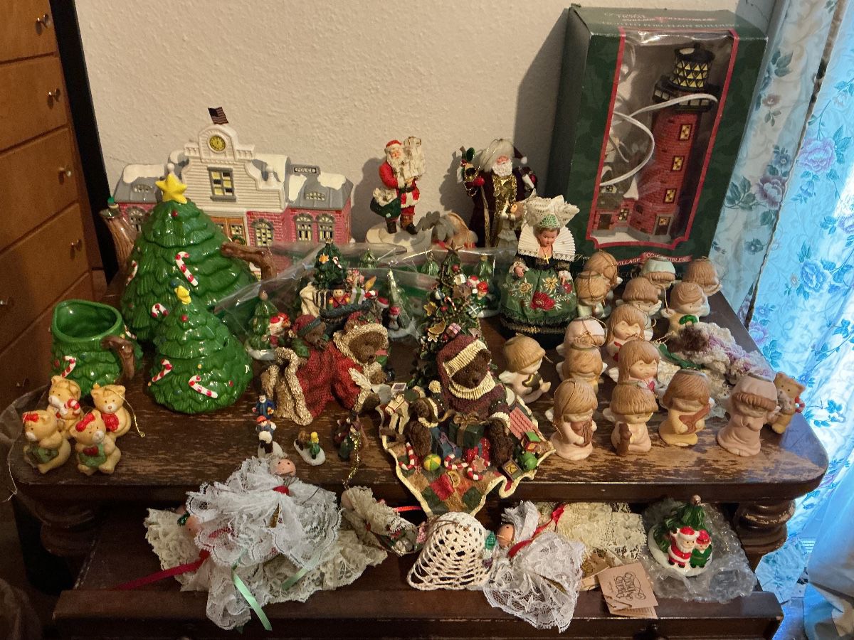 【中古】 Christmas Collection Christmas in July in Zion, IL starts on 7/25/2026