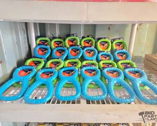 3502  24 Vibrant Life Tough Chew Toys