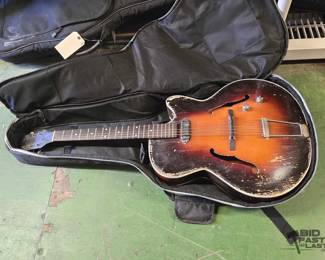 6062  Custom Kraft Acoustic Guitar