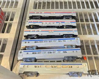 5052  6 Mintaure Model Passenger Trains