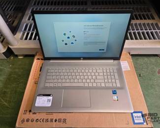 6530  HP Pavillion Laptop