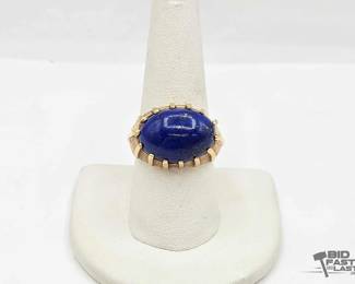 703  14kt Gold Ring with SemiPrecious Stone 9.5g