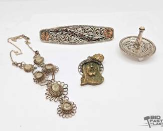 1006  Costume Jewelry