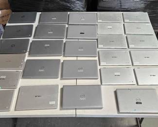 2532  27 Laptops