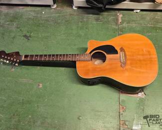 6100  Fender Kingman Sce Nat